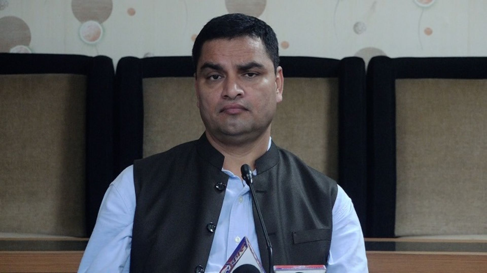 अपाङ्गता ऐनले सबै अपाङ्गताका विषयहरुलाई समेट्न सकेको छैनः मन्त्री पौडेल